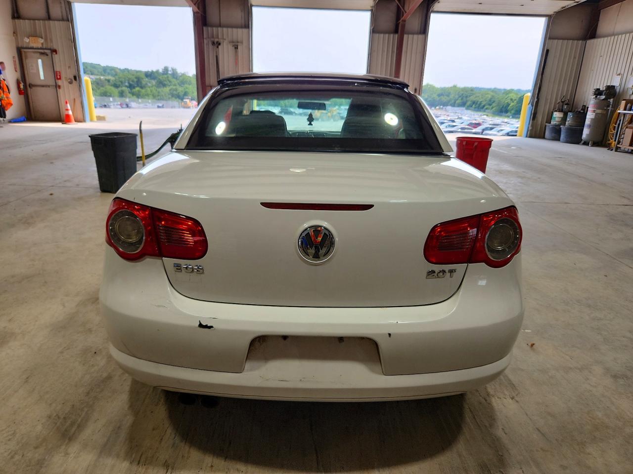2009 Volkswagen Eos Turbo White vin: WVWBA71F79V018707