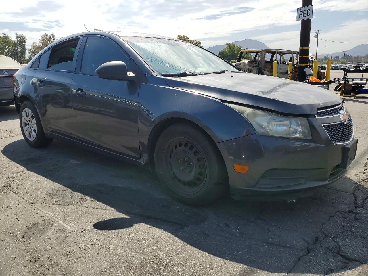 2013 Chevrolet Cruze Ls Gray vin: 1G1PA5SGXD7238916