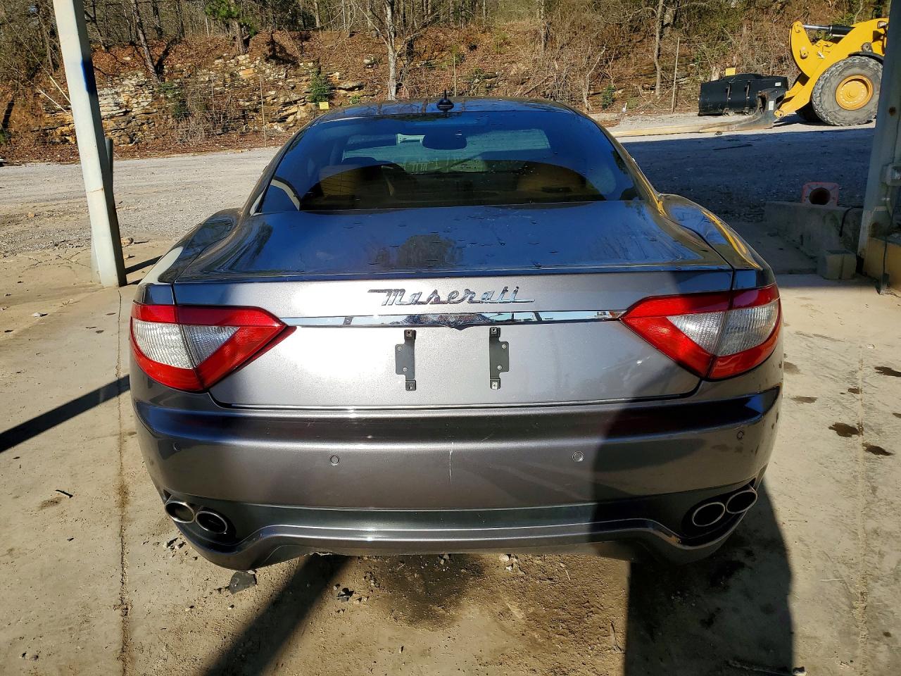 2010 Maserati Granturismo Silver vin: ZAM45GLA8A0051615