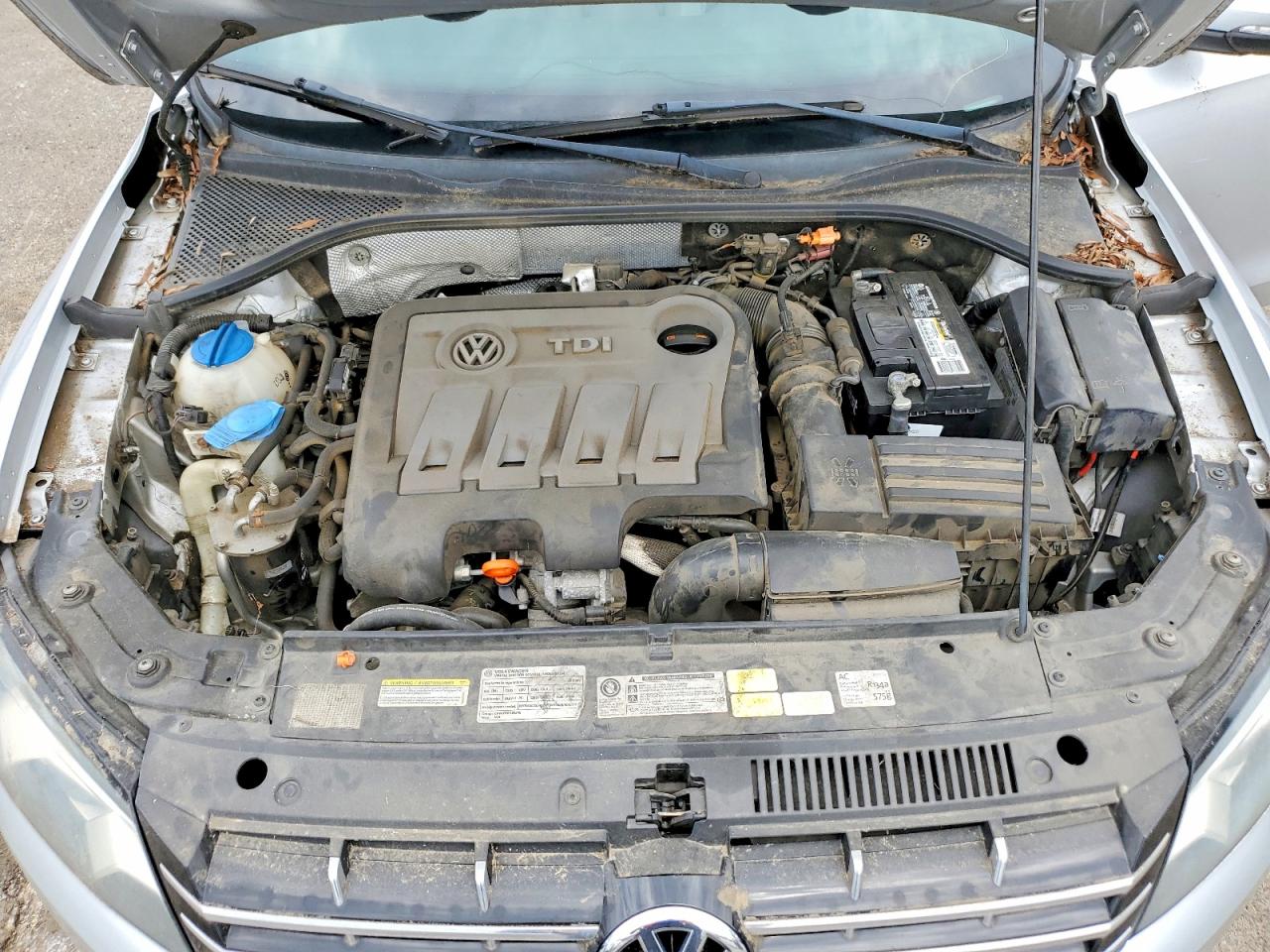 2012 Volkswagen Passat Se Серебряный vin: 1VWBN7A34CC066322