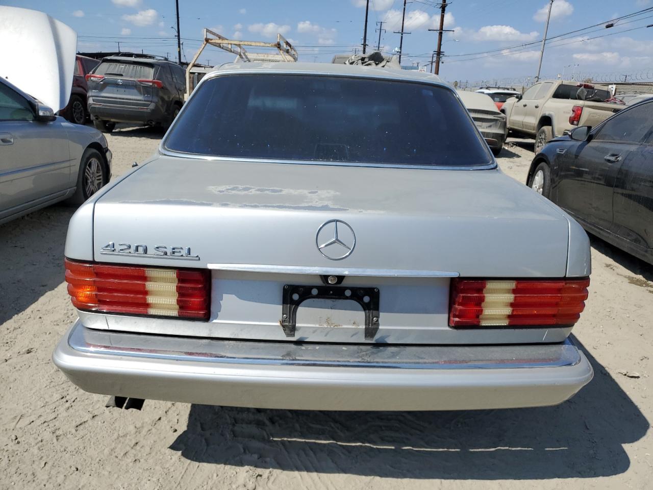 1988 Mercedes-benz 420 Sel Silver vin: WDBCA35D8JA376544
