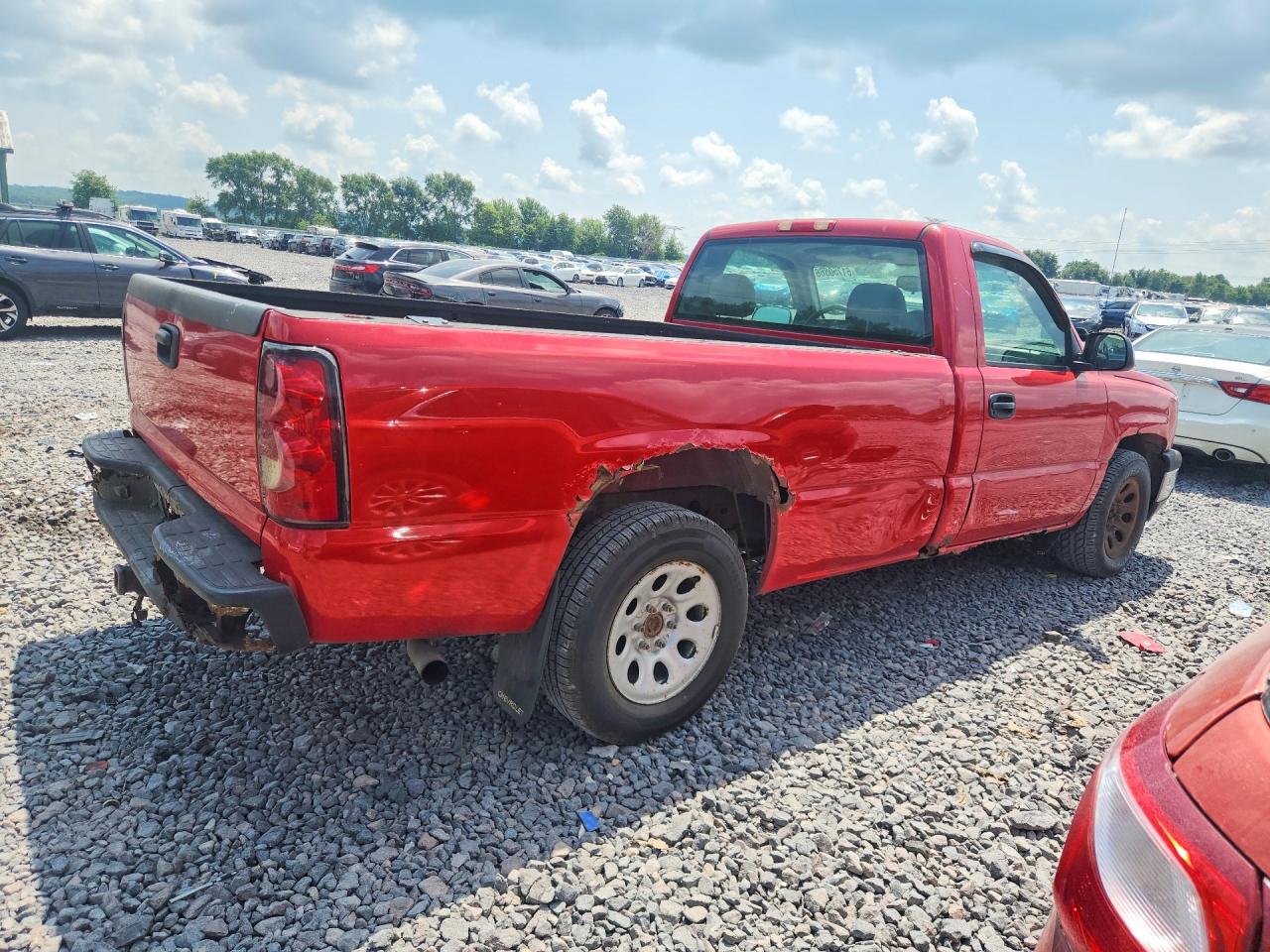 2005 Chevrolet Silverado C1500 Red vin: 1GCEC14X05Z330198