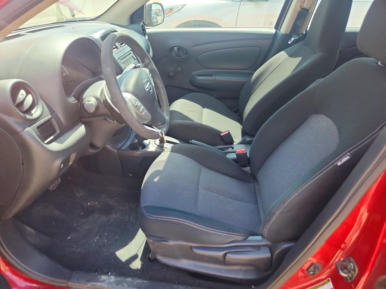 2015 Nissan Versa 1.6 S Plus Красный vin: 3N1CN7AP3FL950418