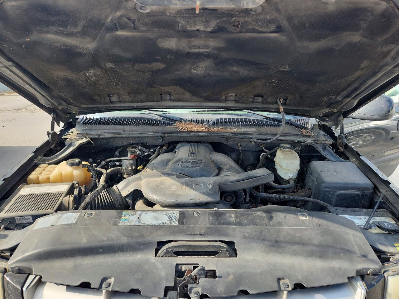 2004 Cadillac Escalade Luxury Черный vin: 1GYEK63N14R293798