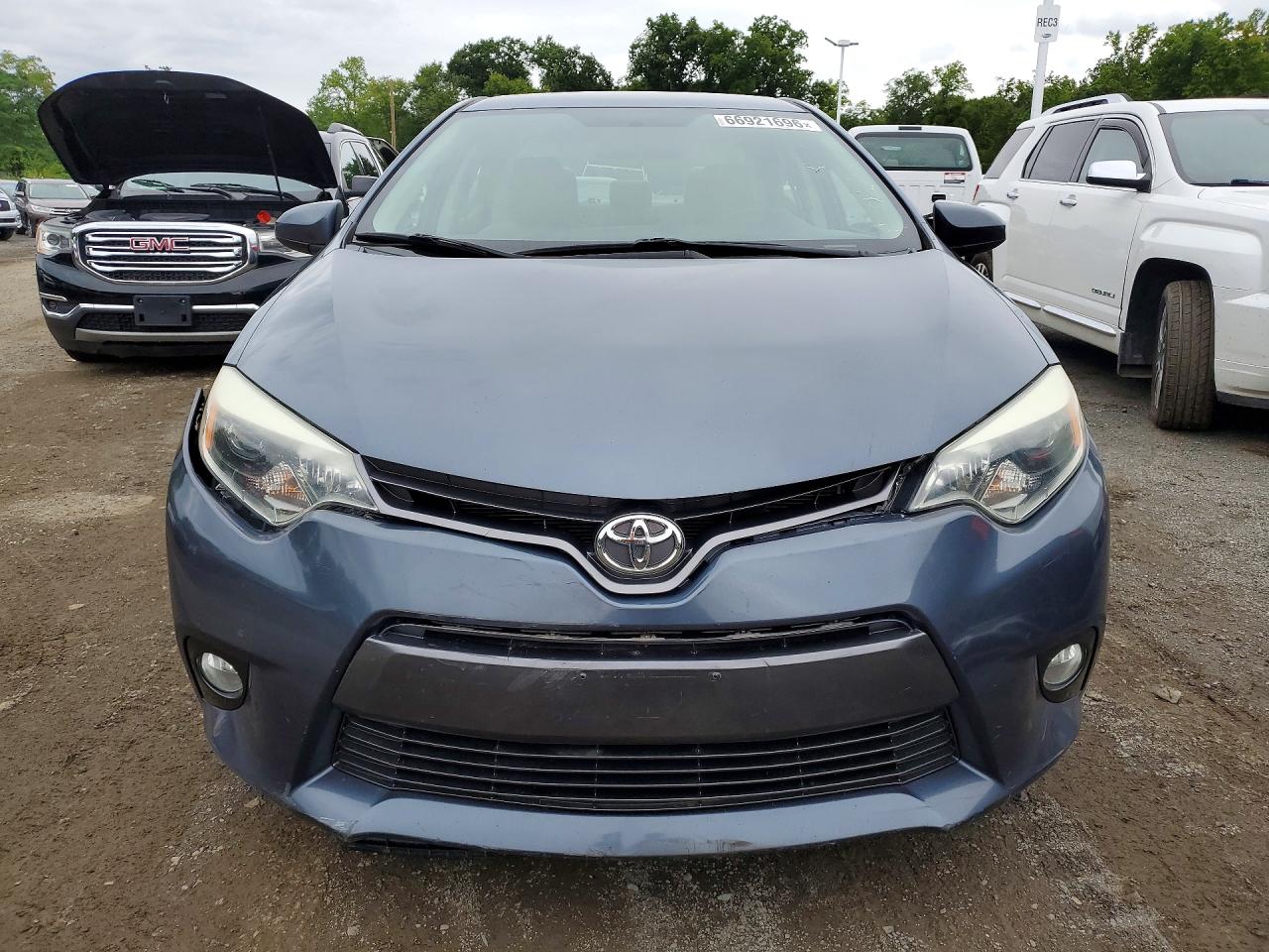 2015 Toyota Corolla Le Plus Blue vin: 2T1BURHEXFC255092