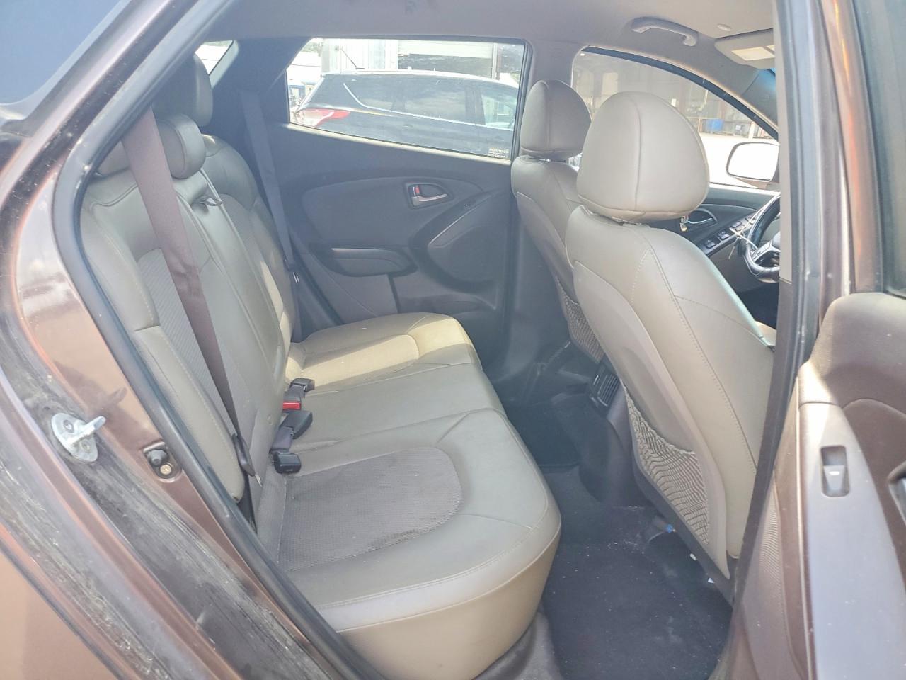 2015 Hyundai Tucson Se Brown vin: KM8JU3AGXFU015012