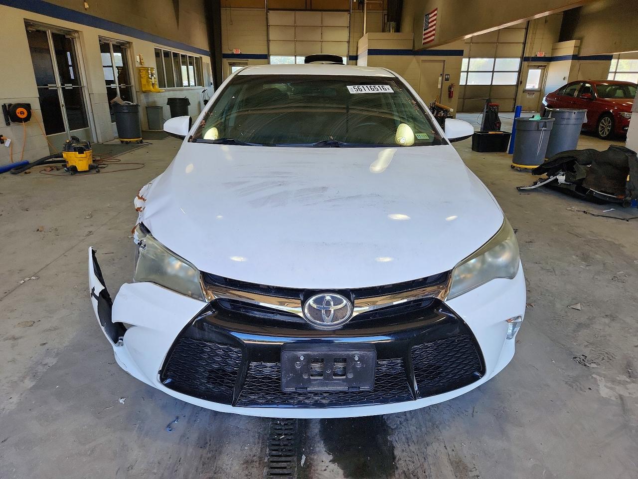 2015 Toyota Camry Se White vin: 4T1BF1FK7FU055595