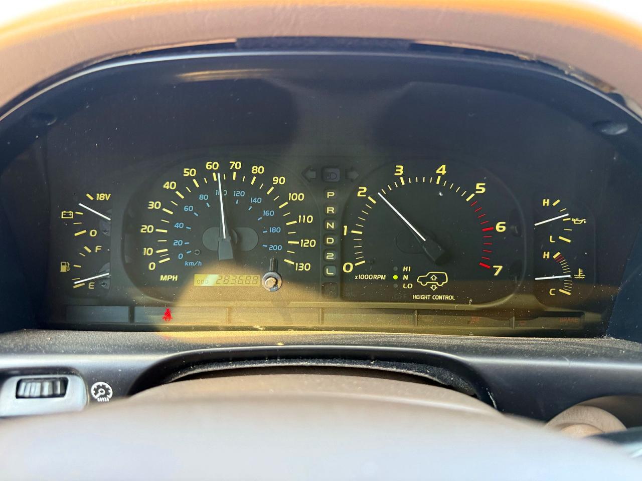 1998 Lexus Lx 470 White vin: JT6HT00W9W0023792