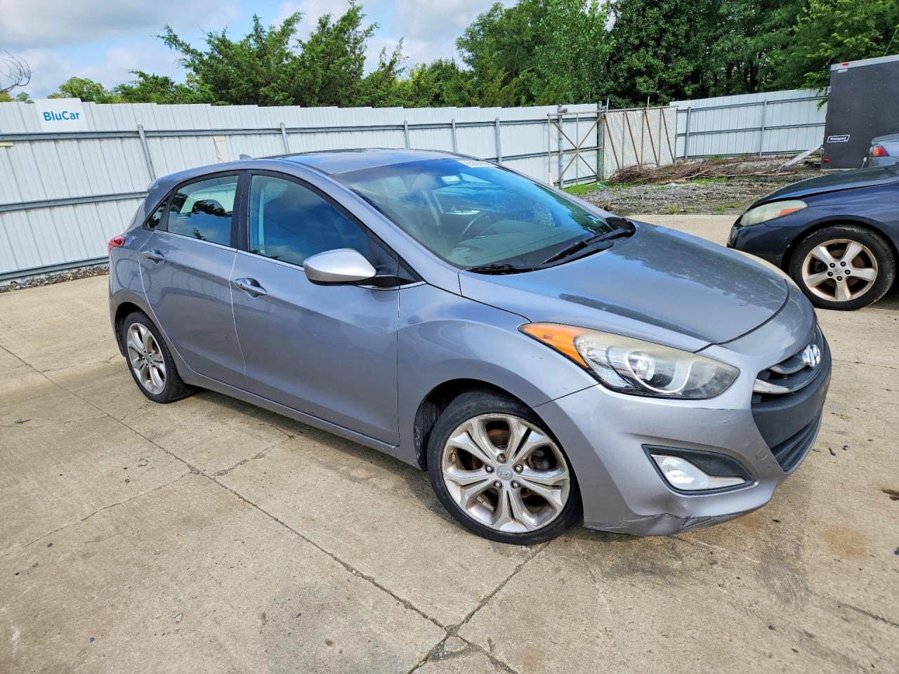 2013 Hyundai Elantra Gt Base Gray vin: KMHD35LE1DU078617