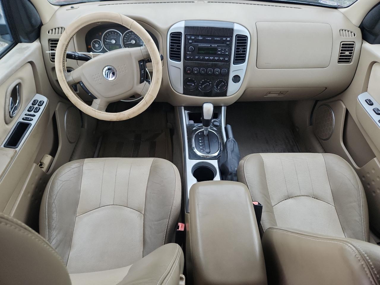 2006 Mercury Mariner Red vin: 4M2CU57136KJ08696