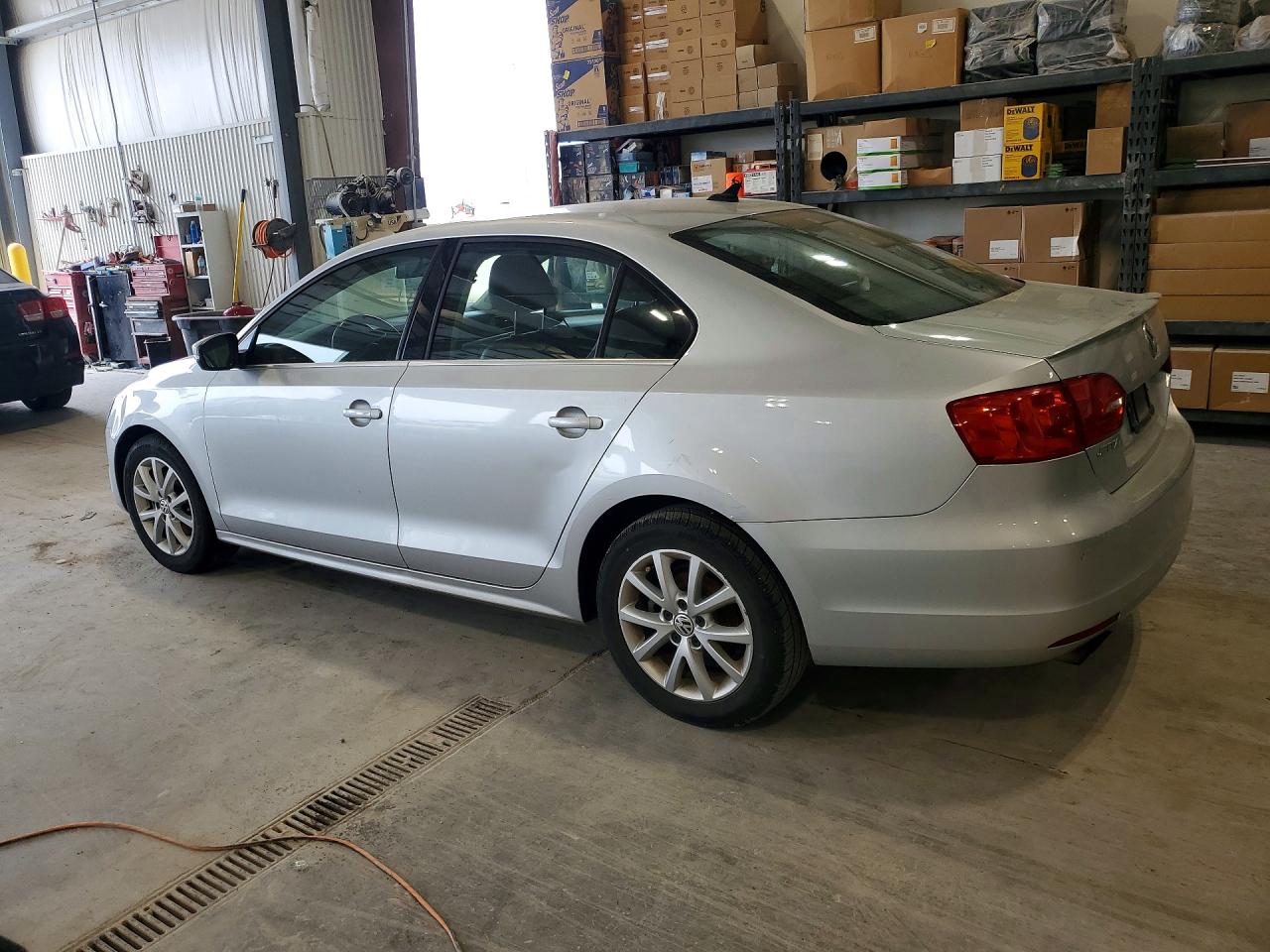 2014 Volkswagen Jetta Se Silver vin: 3VWD07AJXEM388244