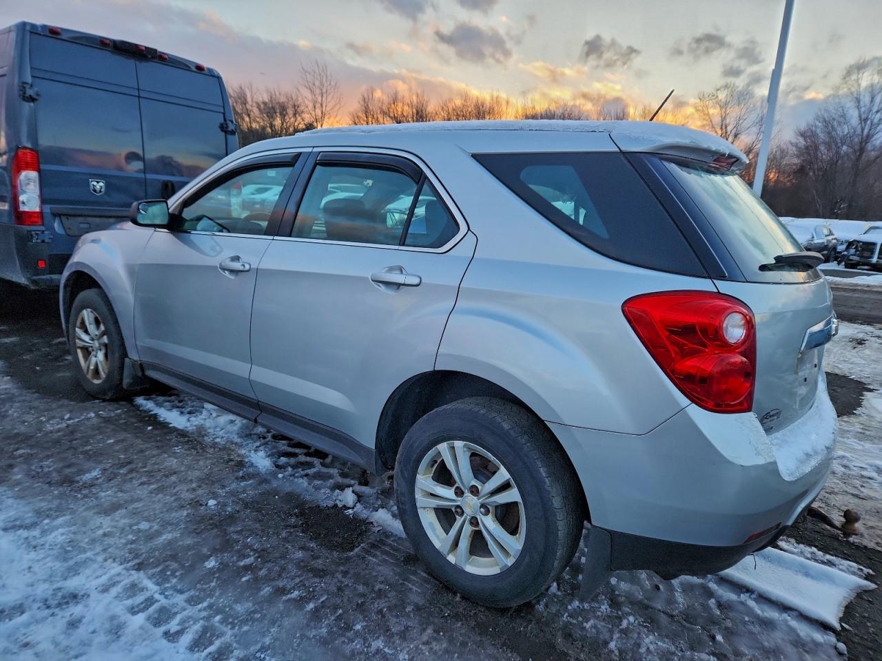 2015 Chevrolet Equinox Ls Silver vin: 2GNFLEEK9F6217823