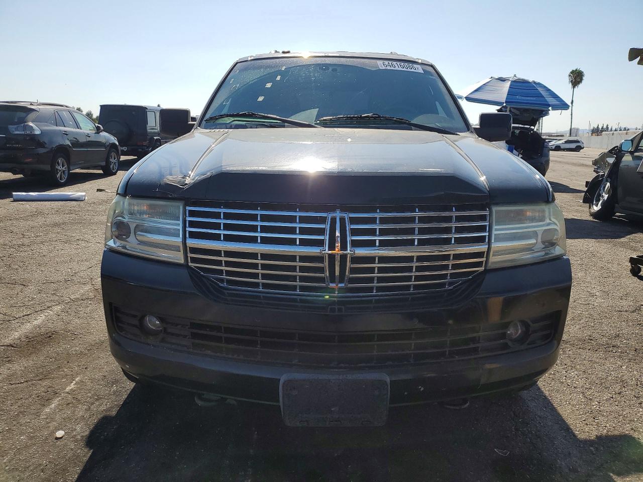 2011 Lincoln Navigator Black vin: 5LMJJ2J51BEJ09461