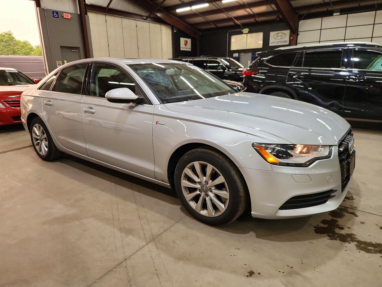 2013 Audi A6 Premium Silver vin: WAUFGAFC6DN083422