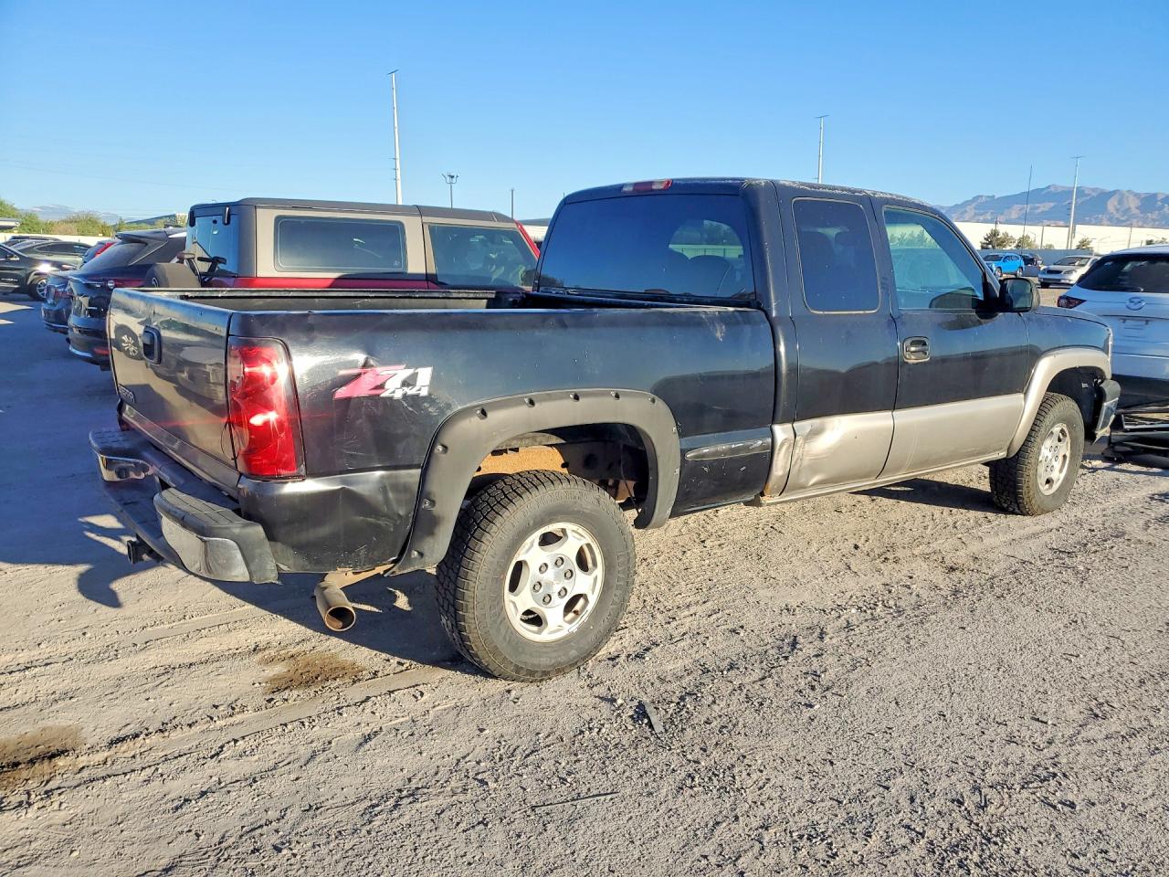 2003 Chevrolet Silverado K1500 Black vin: 2GCEK19T131144457
