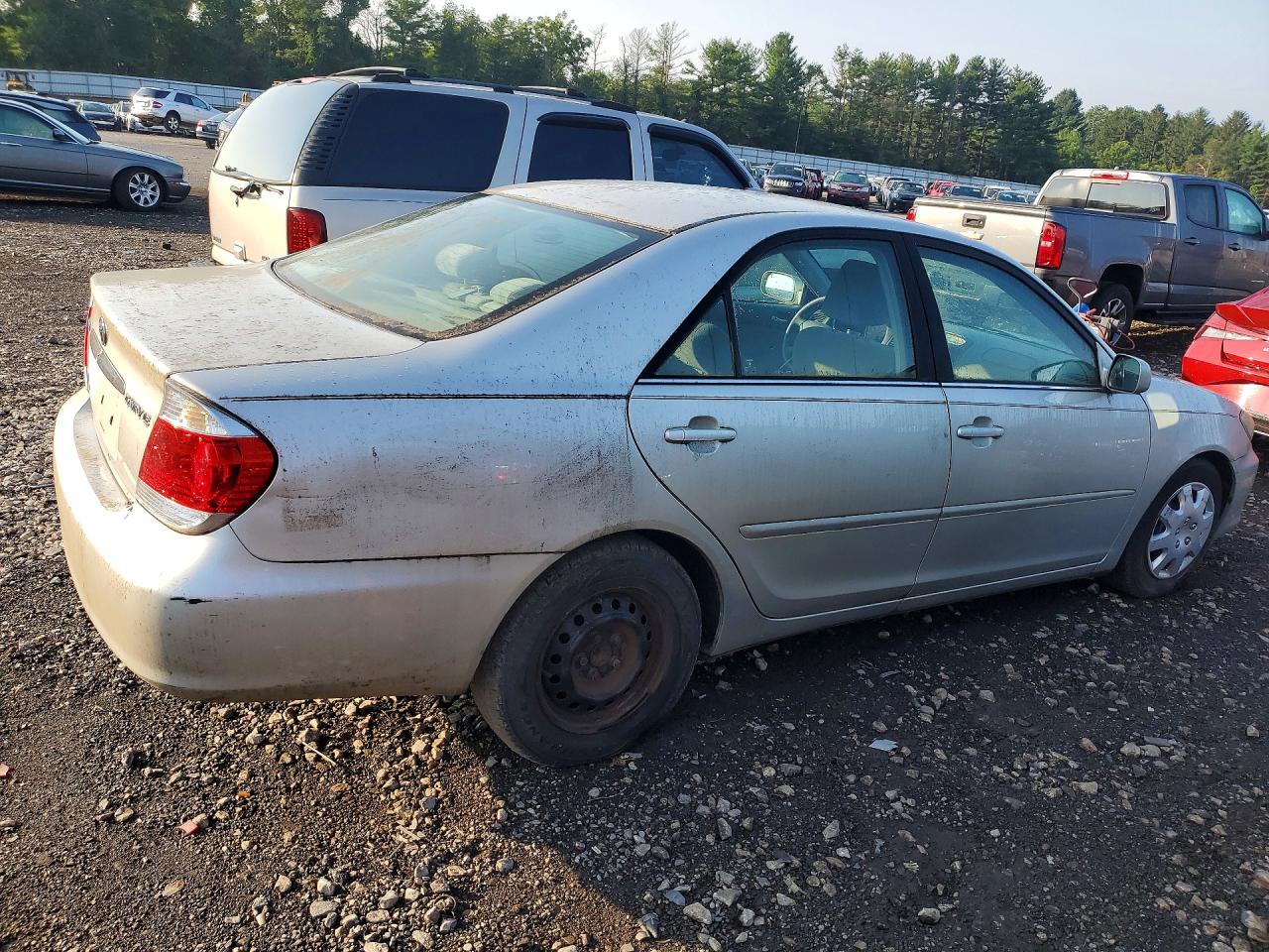 2005 Toyota Camry Le Silver vin: 4T1BE32K25U538754