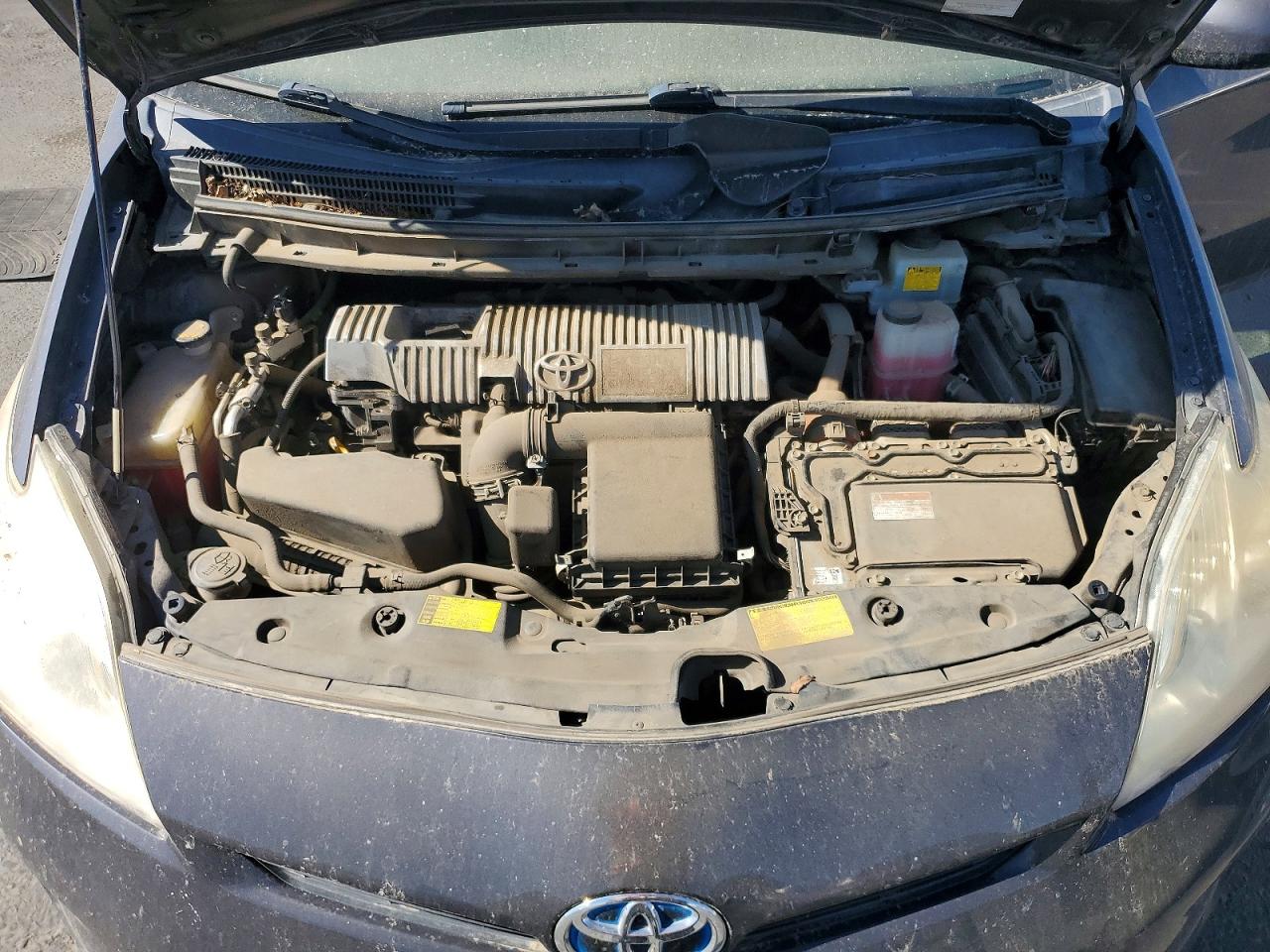 2013 Toyota Prius Two Gray vin: JTDKN3DU9D5575599