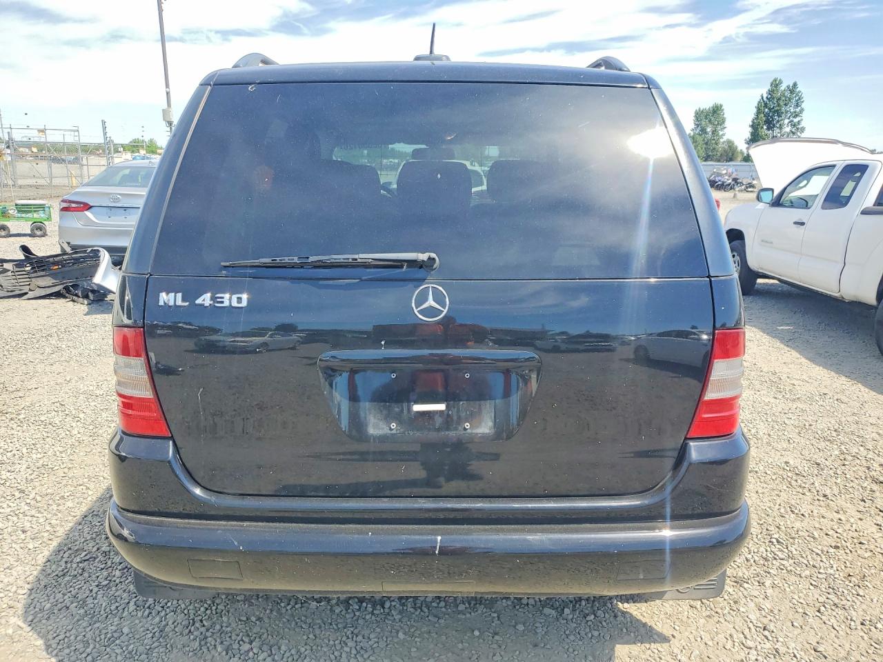 2000 Mercedes-benz Ml 430 Black vin: 4JGAB72E2YA159622
