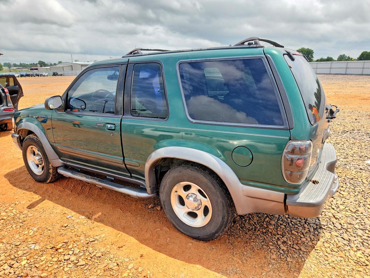 2000 Ford Explorer Sport Green vin: 1FMDU70E5YUA84746