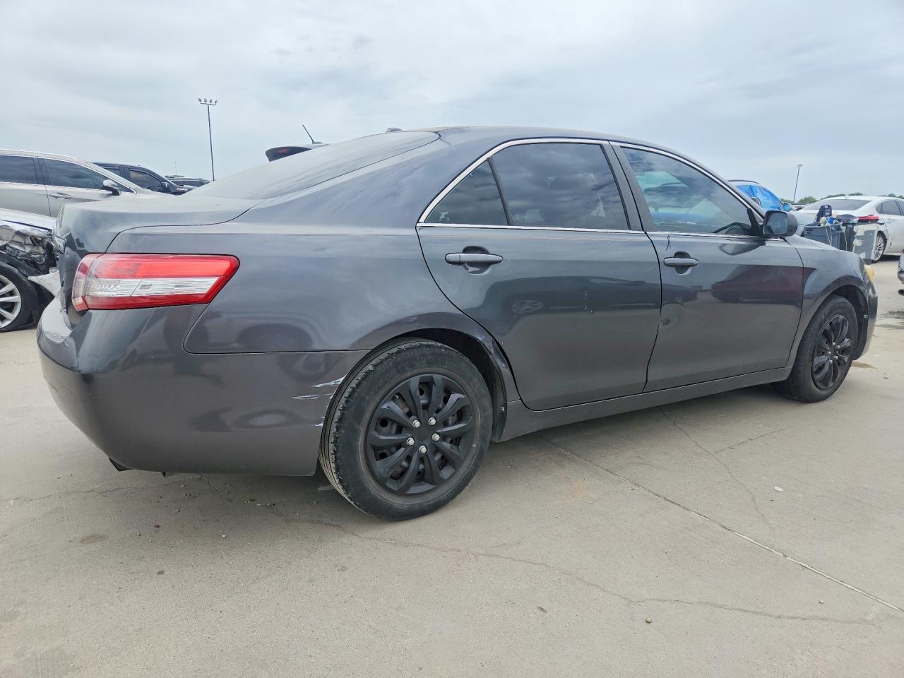 2011 Toyota Camry Le Серый vin: 4T1BF3EK2BU610332