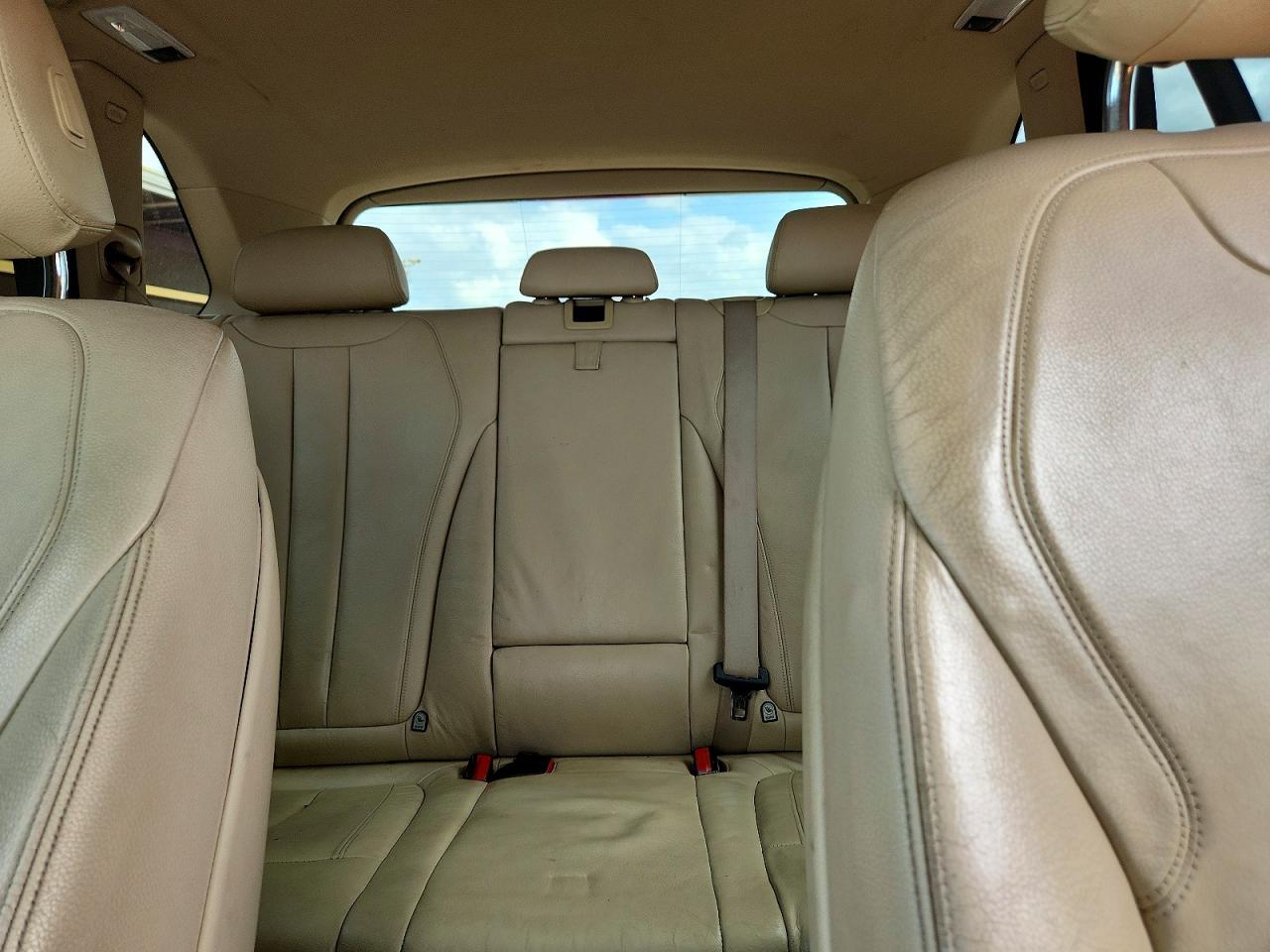 2014 Bmw X5 Xdrive35i White vin: 5UXKR0C58E0K52039