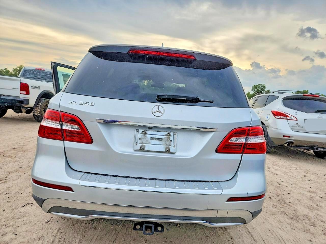 2013 Mercedes-benz Ml 350 Серебряный vin: 4JGDA5JB9DA260839