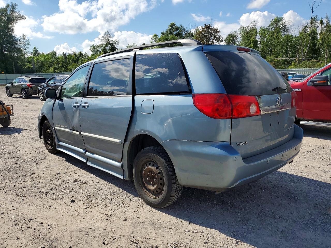 2007 Toyota Sienna Xle 7-passenger Blue vin: 5TDZK22C77S009757