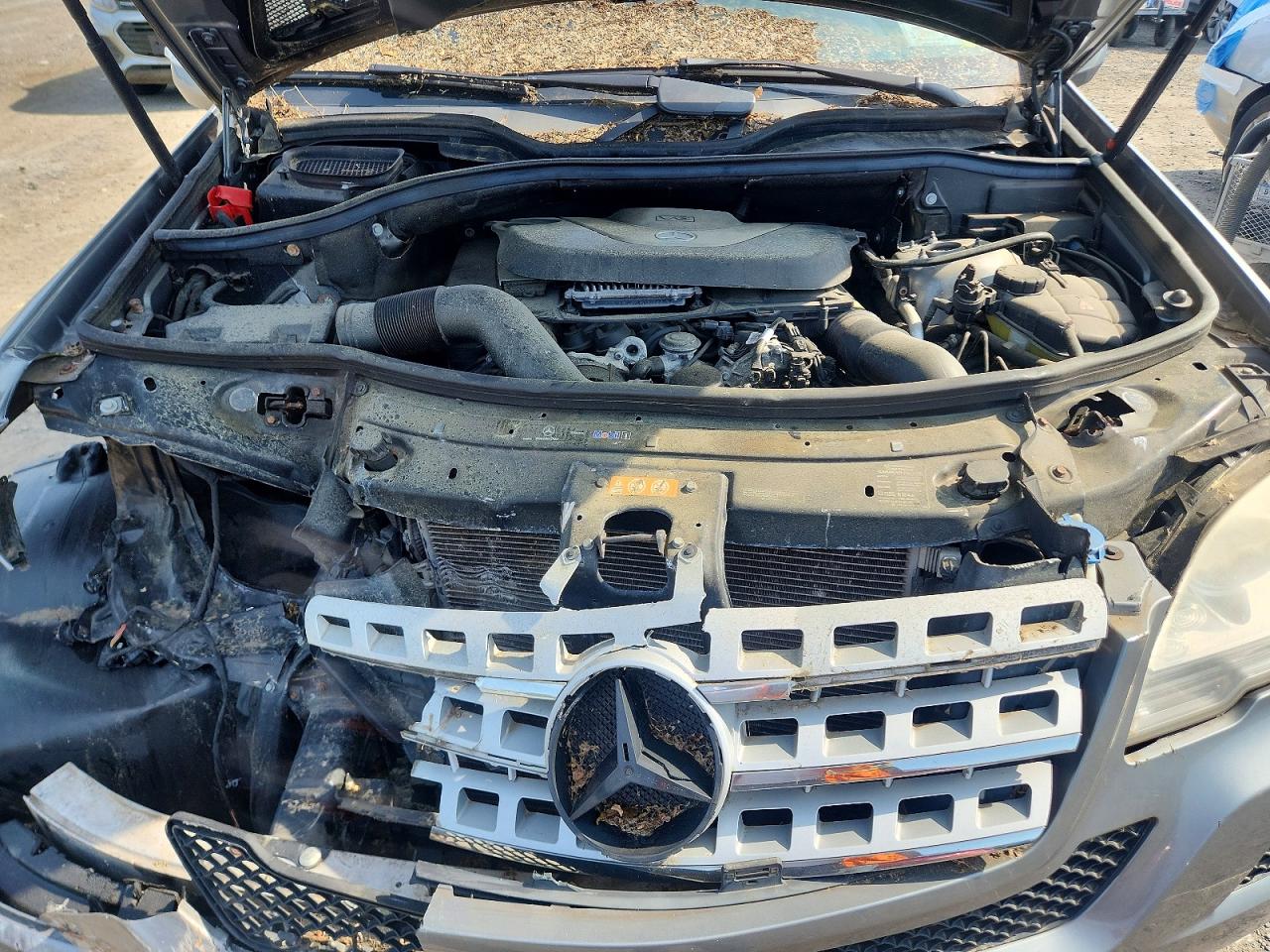 2010 Mercedes-benz Ml 350 4matic Серебряный vin: 4JGBB8GB0AA576848