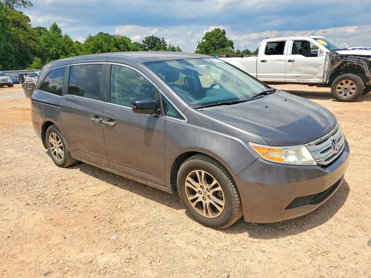 2013 Honda Odyssey Ex Gray vin: 5FNRL5H49DB072700