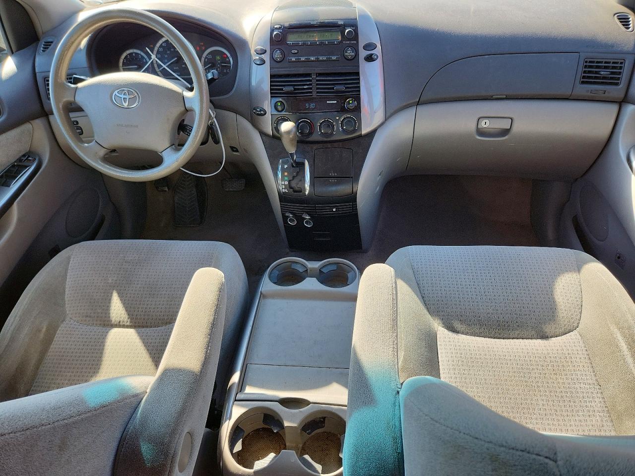 2009 Toyota Sienna Ce 8-passenger Gray vin: 5TDZK23C59S256597