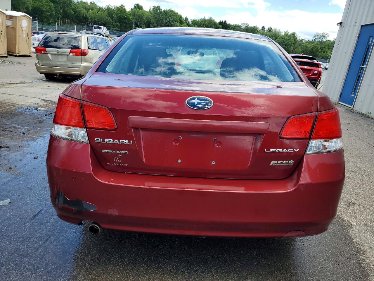 2014 Subaru Legacy 2.5i Темно-бордовый vin: 4S3BMBA65E3031925