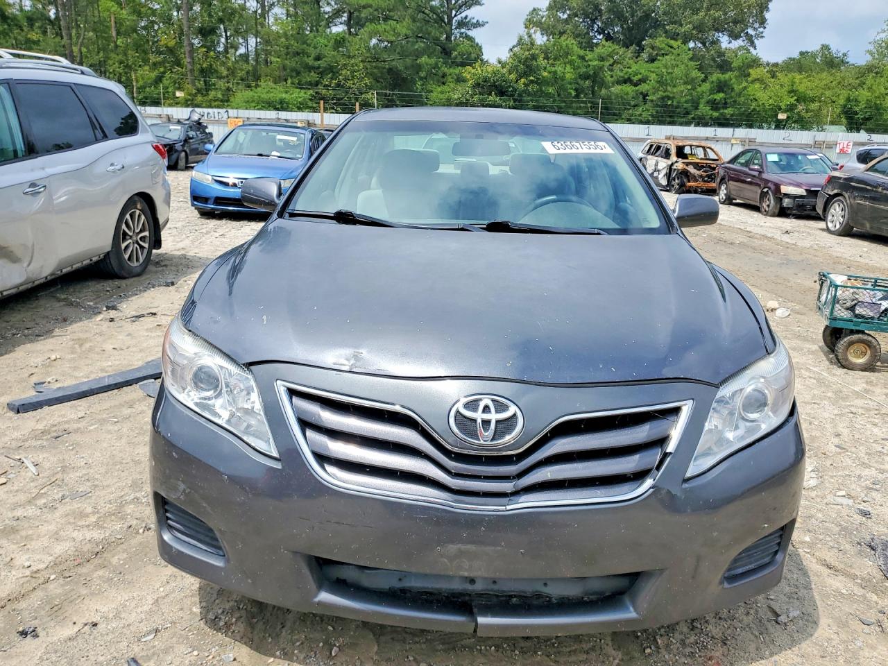 2010 Toyota Camry Le Gray vin: 4T1BF3EKXAU567132