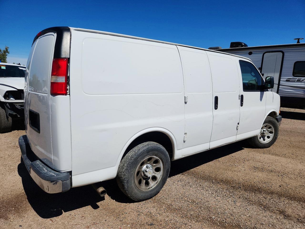 2013 Chevrolet Express G1500 White vin: 1GCSGAFX7D1164179