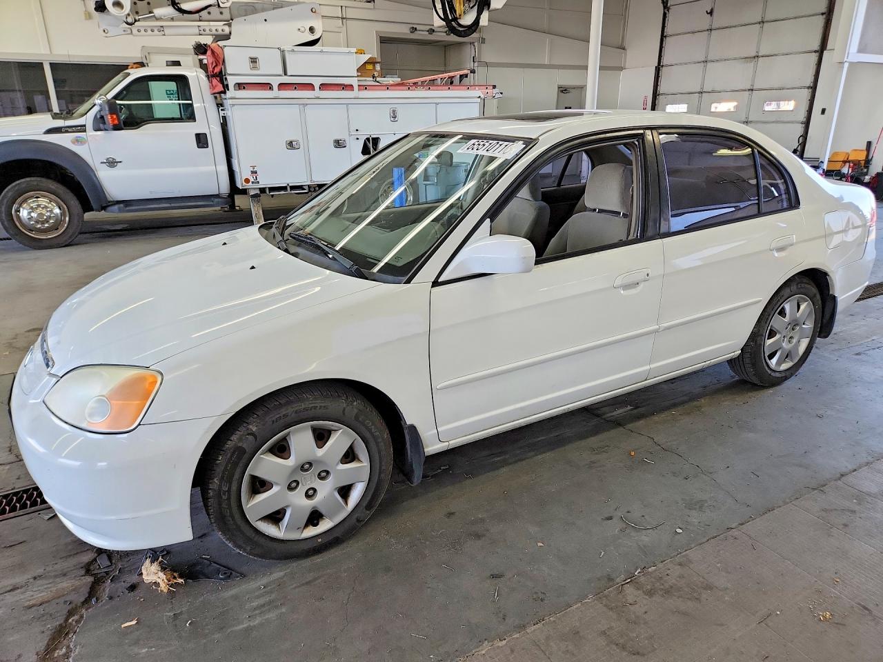 2002 Honda Civic Ex White vin: 2HGES26712H590421