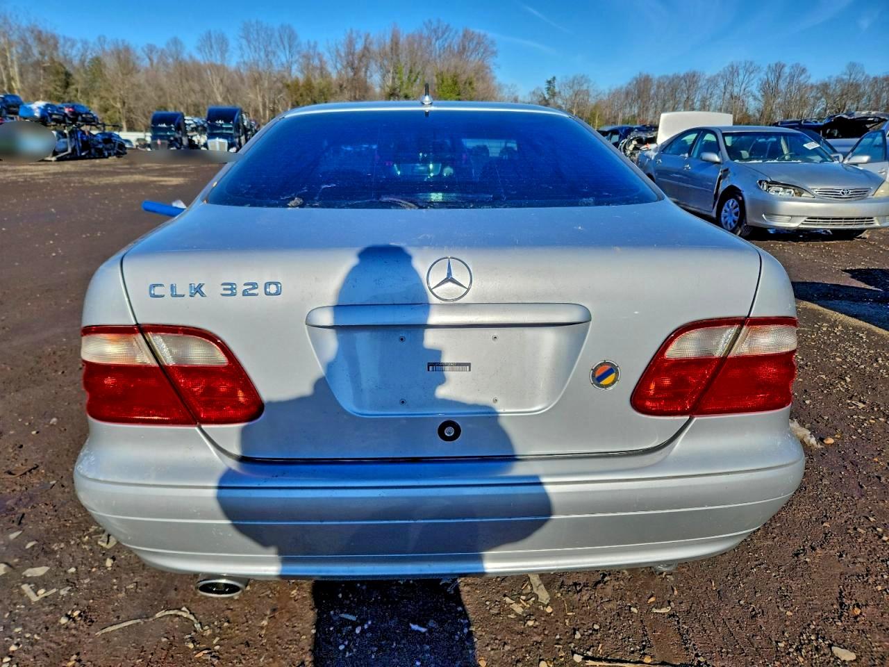 2002 Mercedes-benz Clk 320 Silver vin: WDBLJ65GX2T120827