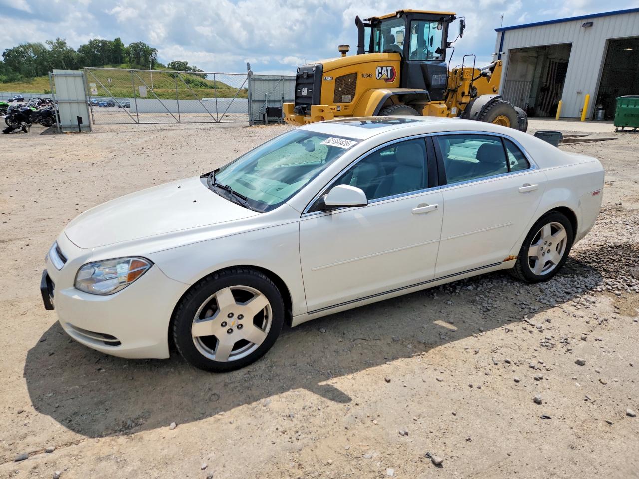2010 Chevrolet Malibu 2lt Белый vin: 1G1ZD5E78AF237955