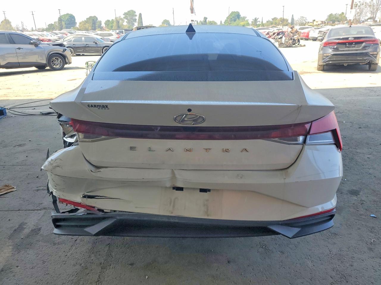 2023 Hyundai Elantra Sel White vin: 5NPLM4AG2PH093282
