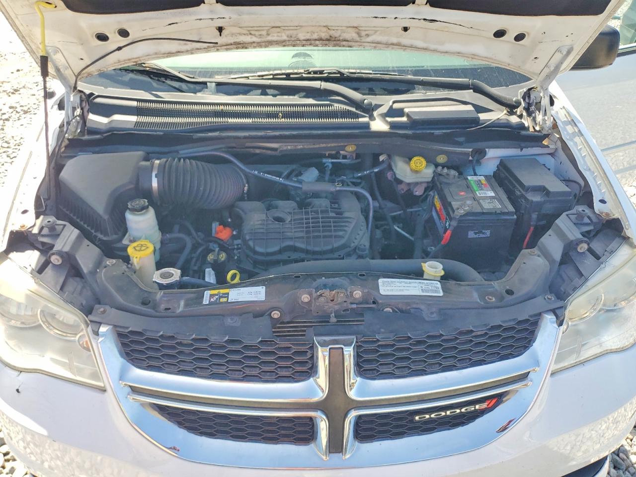 2015 Dodge Grand Caravan Se White vin: 2C4RDGBG9FR615949