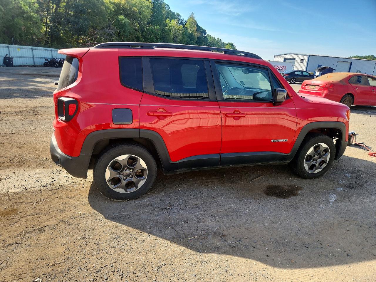 2015 Jeep Renegade Latitude Red vin: ZACCJABH9FPB50260