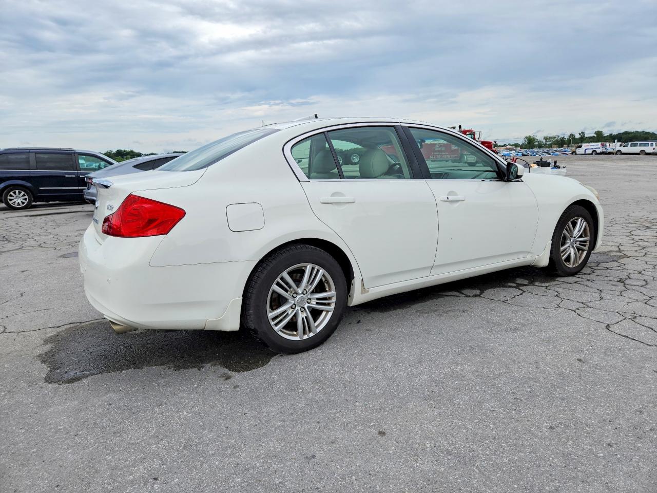 2013 Infiniti G37 Sedan X White vin: JN1CV6AR7DM357112
