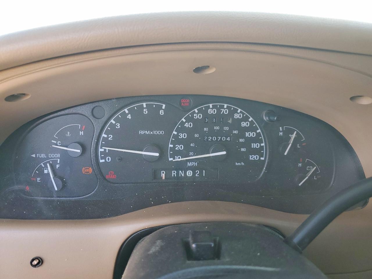 2002 Ford Ranger Super Cab White vin: 1FTYR14U12PA23678