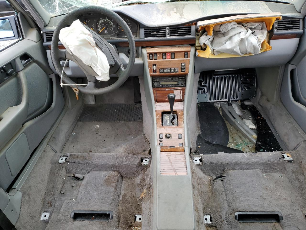 1995 Mercedes-benz E 300d Silver vin: WDBEB31E6SC070193