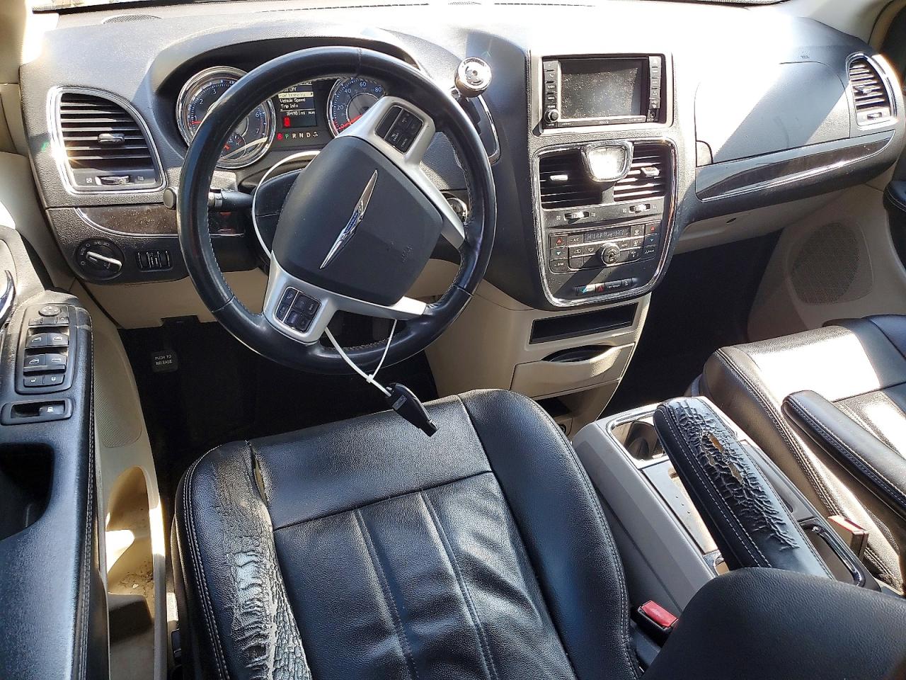 2015 Chrysler Town & Country Touring Черный vin: 2C4RC1BG7FR619790
