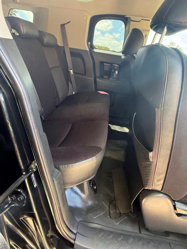 2007 Toyota Fj Cruiser Base Black vin: JTEBU11F770018393