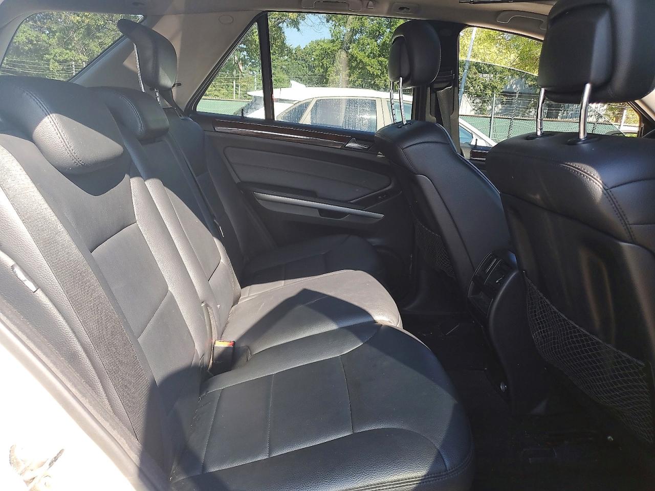 2010 Mercedes-benz Ml 350 4matic White vin: 4JGBB8GB6AA562033