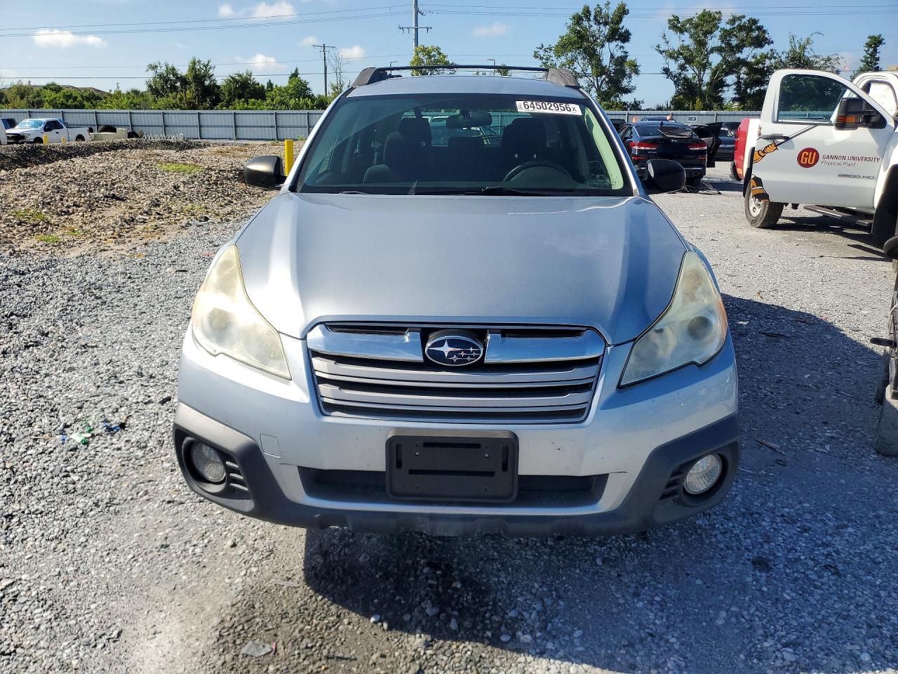 2014 Subaru Outback 2.5i Silver vin: 4S4BRBAC1E3307486