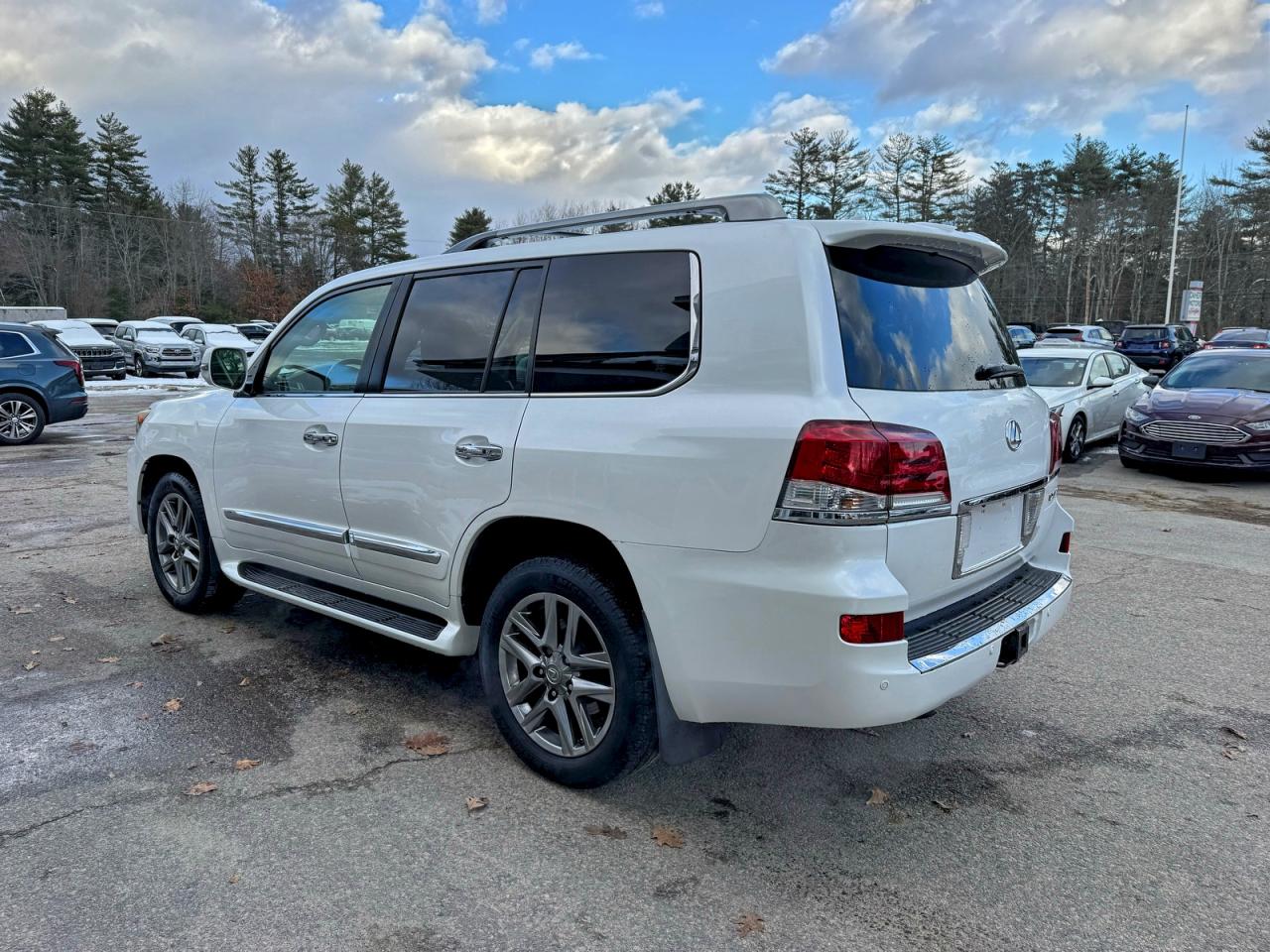 2013 Lexus Lx 570 Белый vin: JTJHY7AXXD4129441