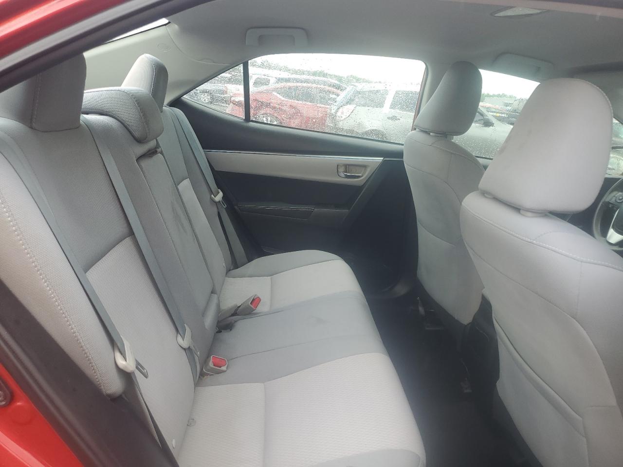 2015 Toyota Corolla Le Red vin: 5YFBURHE7FP257804