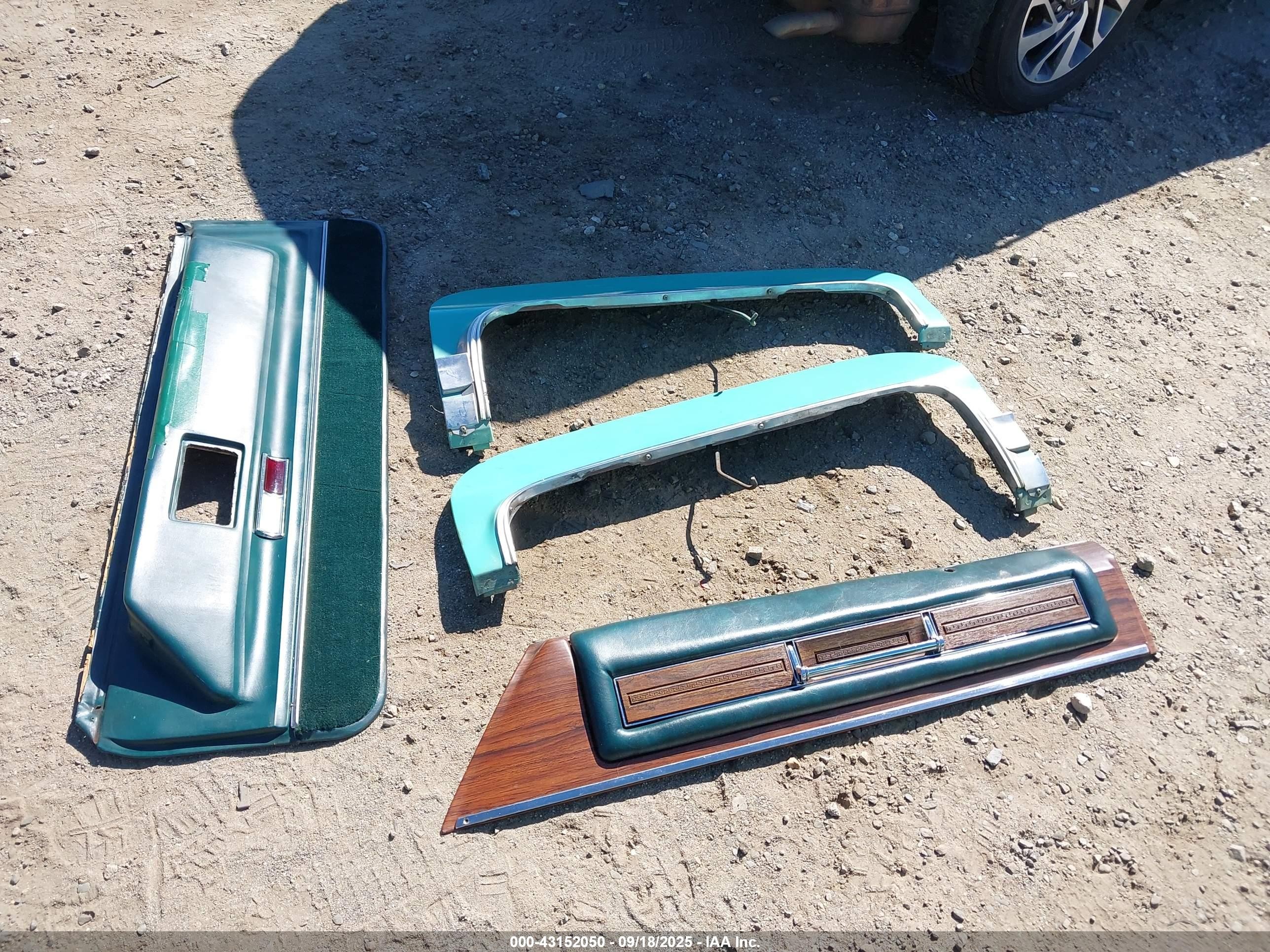 1976 Cadillac Deville   Teal vin: 6D47S6Q228829    