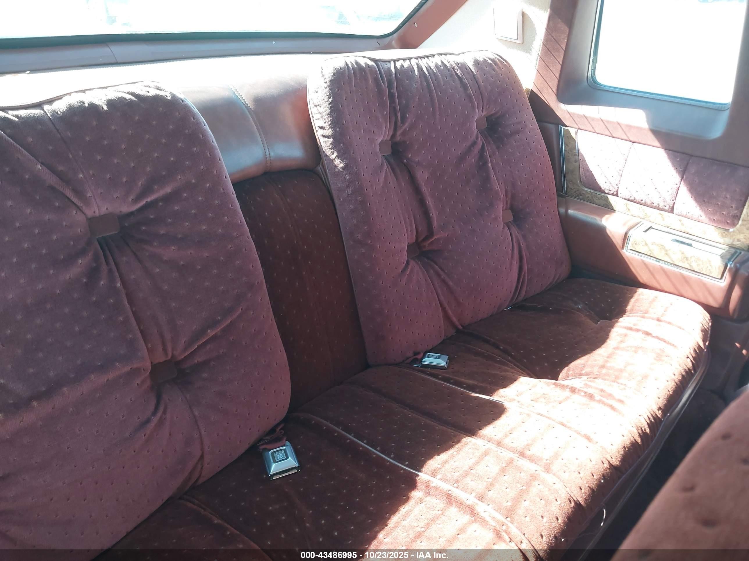 1979 Cadillac Deville   Burgundy vin: 6D47S99285735    